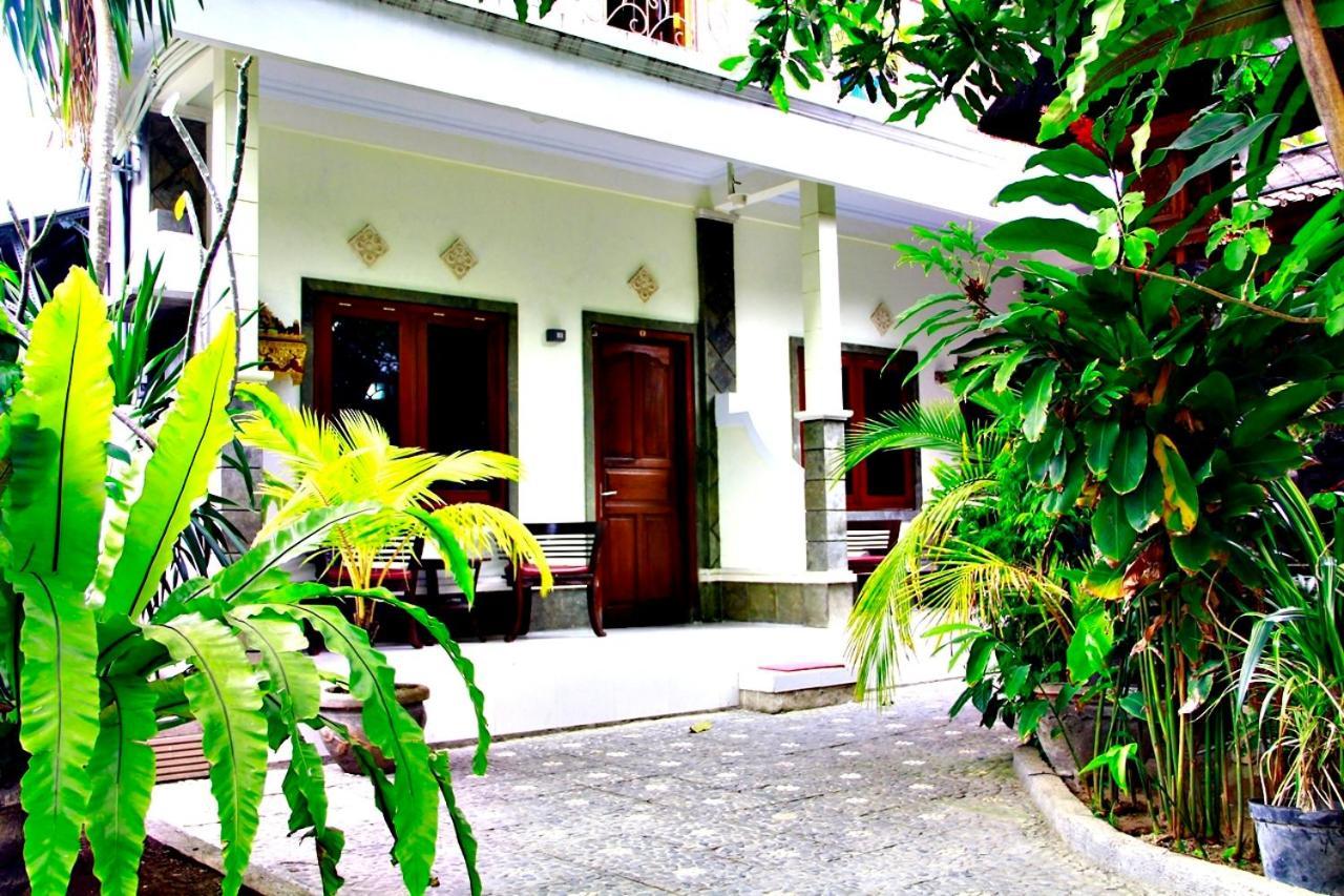 Nakula Guest House Kuta Lombok Esterno foto